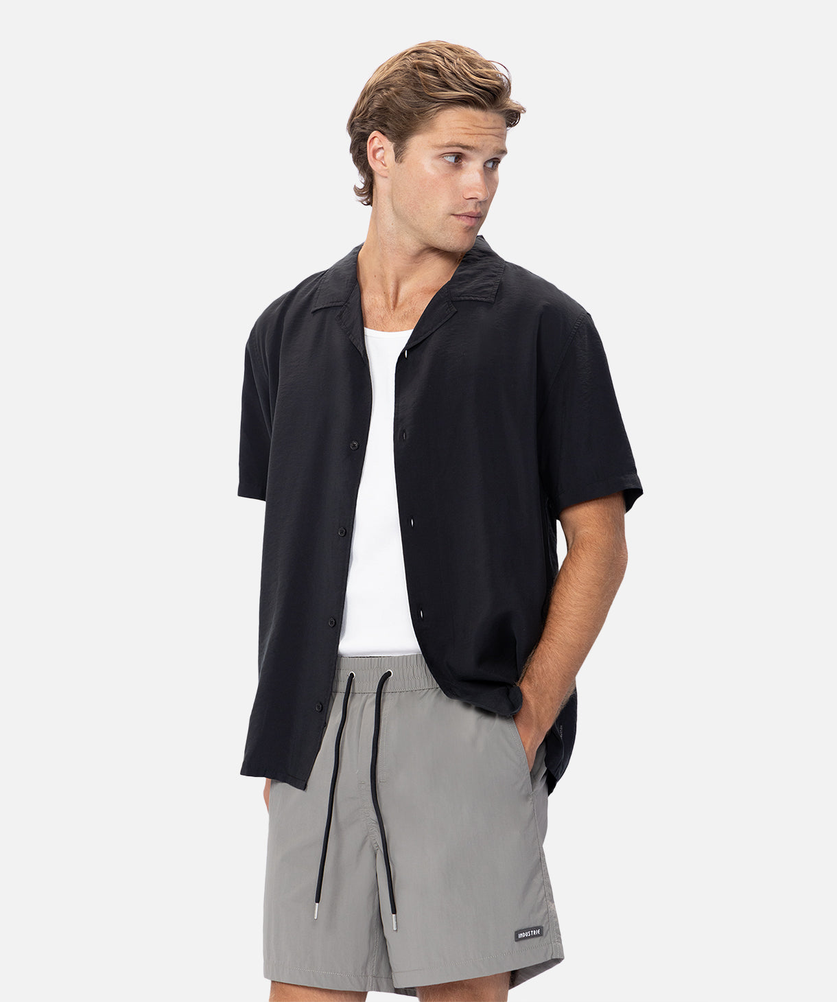 The Santiago S/s Shirt - Black